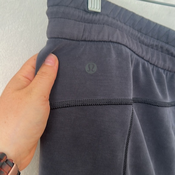 Lululemon Softstreme High-Rise Straight Leg Crop Black Size 10 - Picture 11 of 11